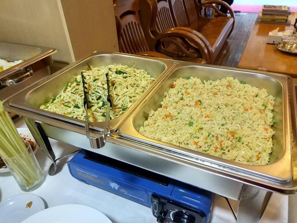 Yangon Urban Hotel Ngoại thất bức ảnh
