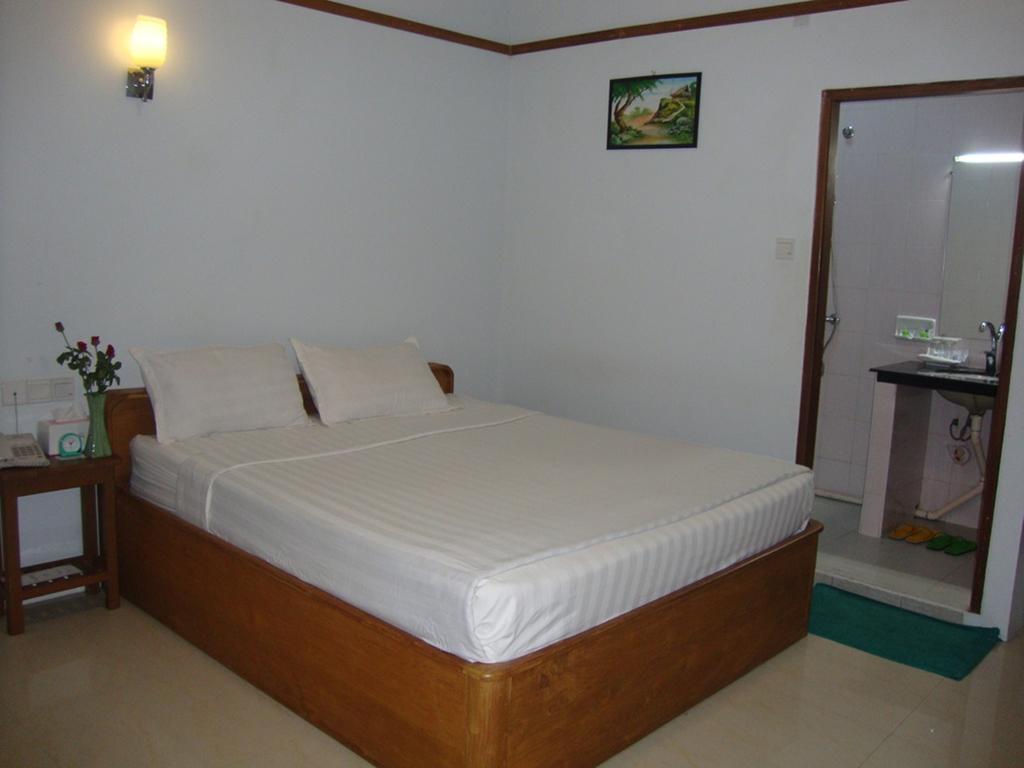 Yangon Urban Hotel Ngoại thất bức ảnh