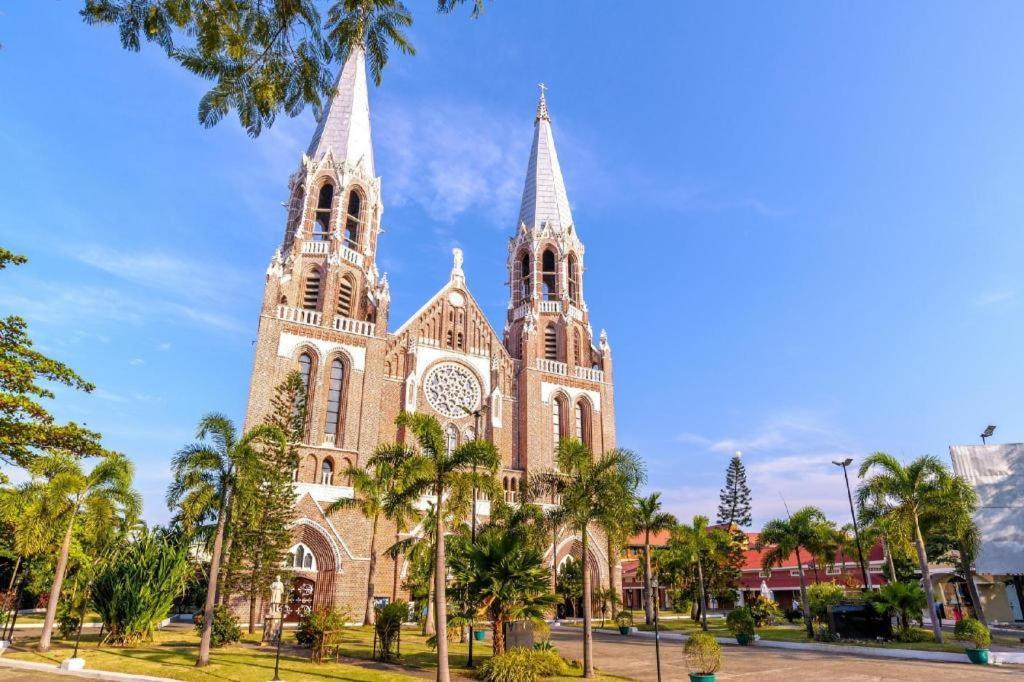 Yangon Urban Hotel Ngoại thất bức ảnh