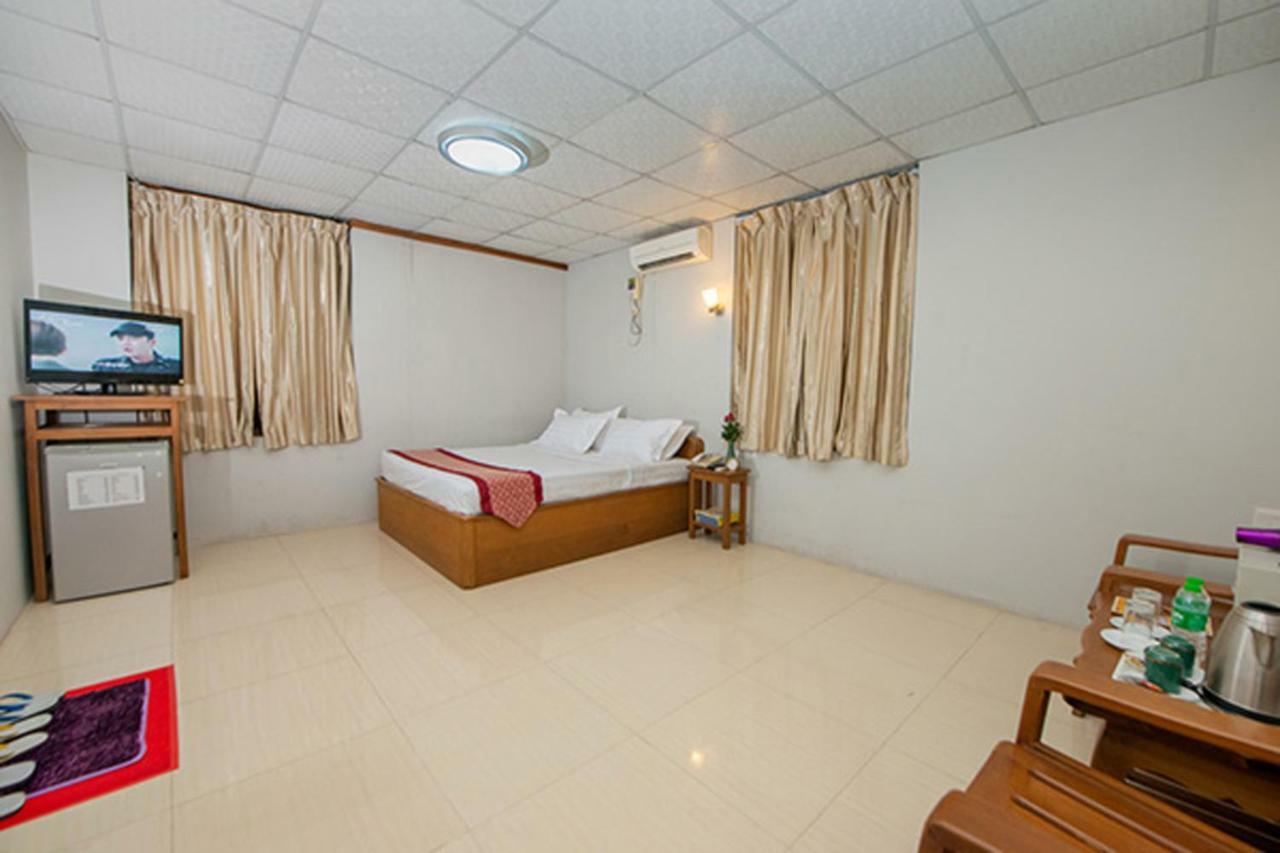 Yangon Urban Hotel Ngoại thất bức ảnh
