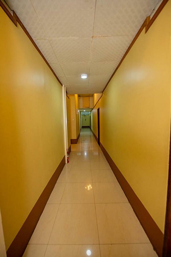 Yangon Urban Hotel Ngoại thất bức ảnh